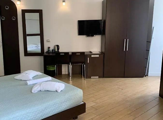 Thewesley בית הארחה 4*